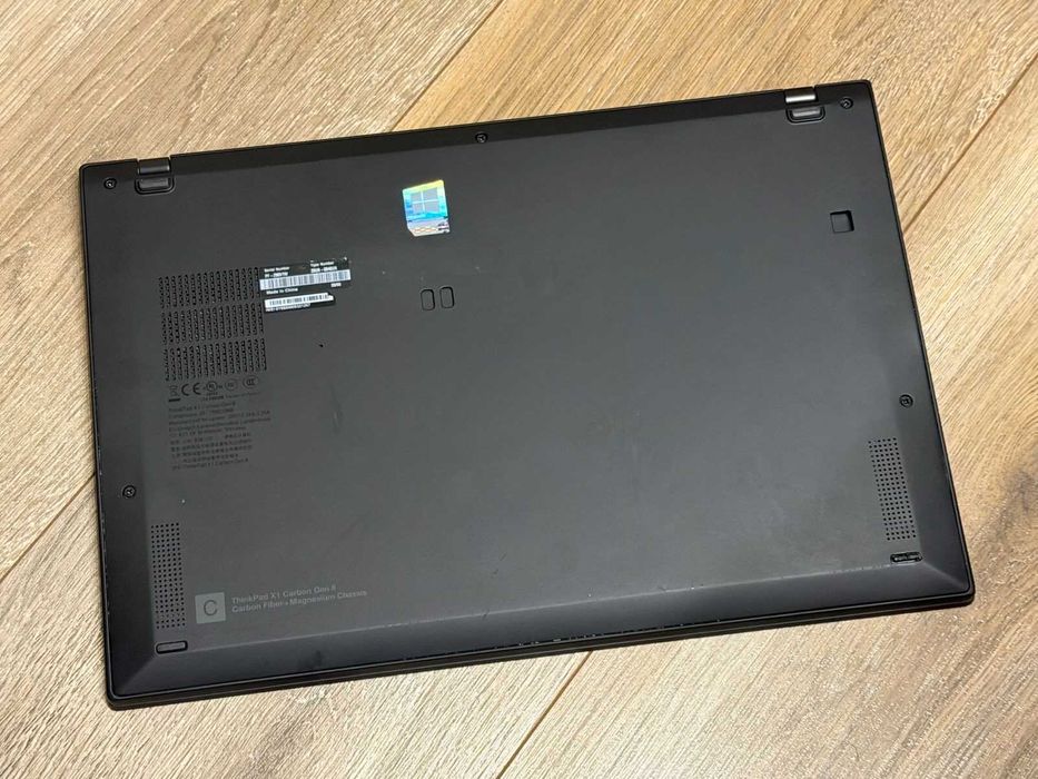 Lenovo x1 carbon i7-10510U/16RAM/512SSD/UHD Graphics/4K Дисплей