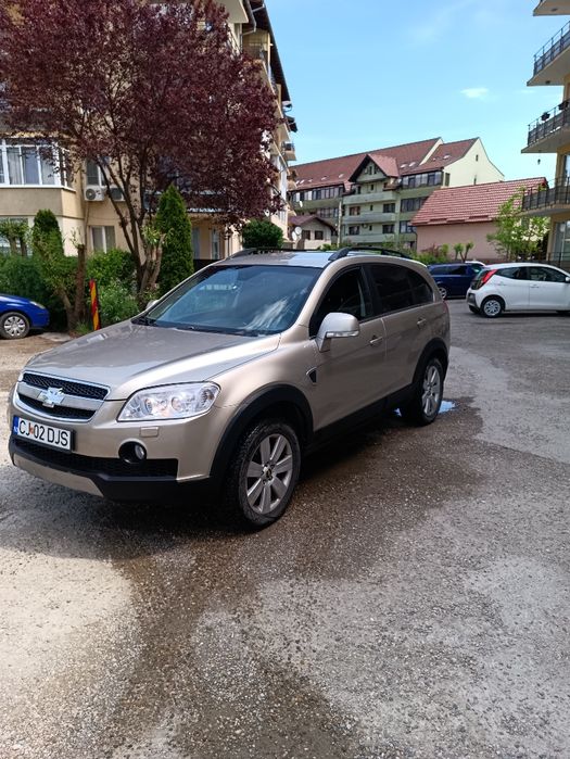 Vând Chevrolet capriva