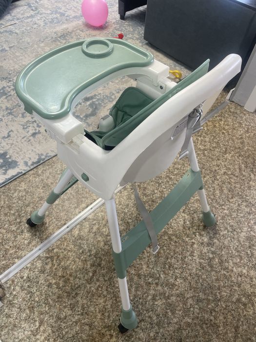 Продам столик для кормления