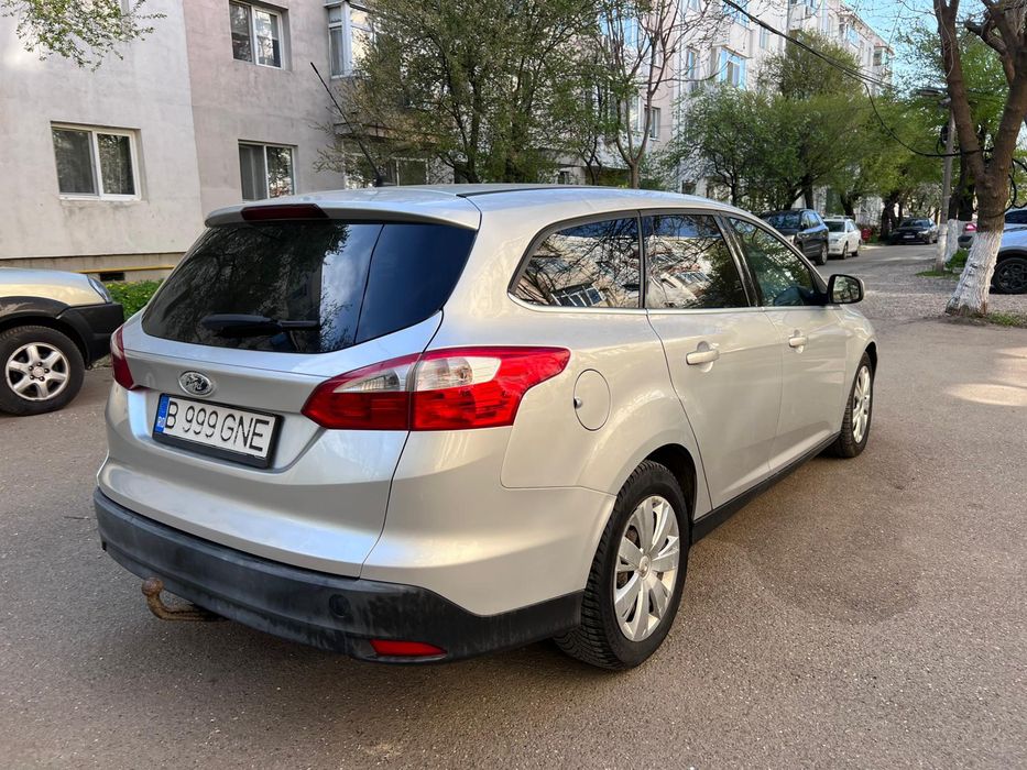 FORD Focus 2012 — imagine 5