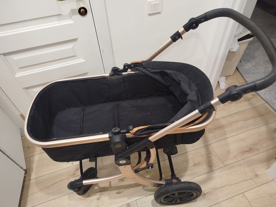 Продам коляску б/у