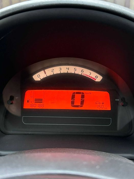 Citroen C3 - an 2006, 180.000km, 1.1 benzina
