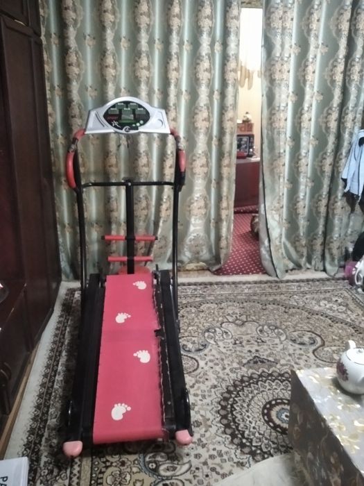 Беговая дорожка механически и велотренажер