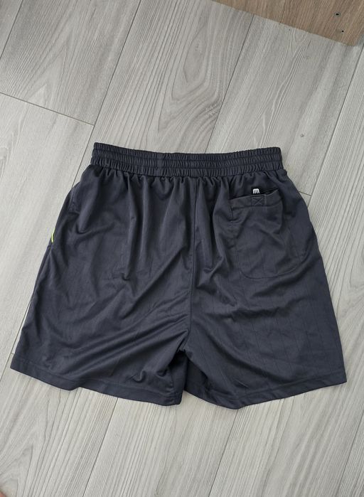 Pantaloni scurti barbati M-L!