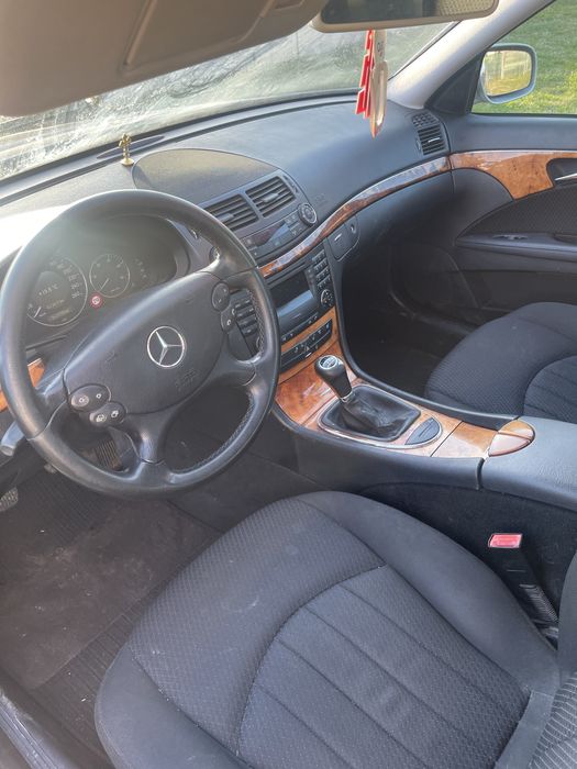 Vand sau schimb Mercedes e class