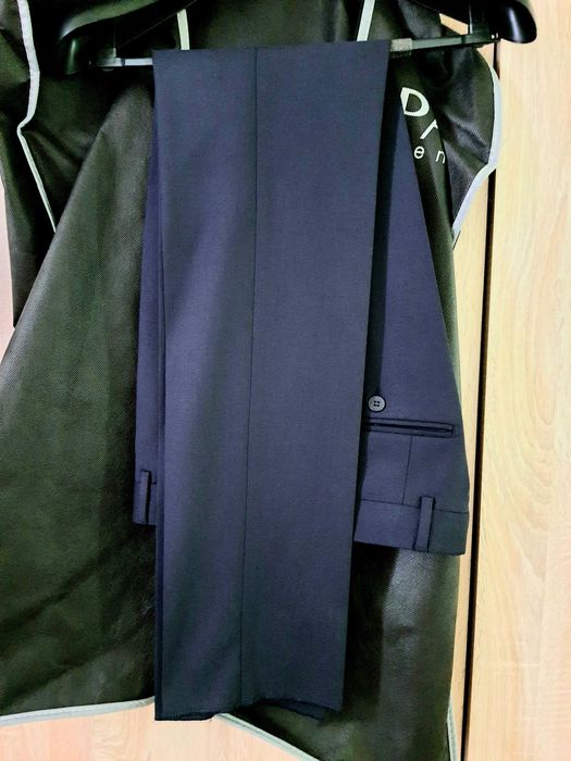 Costum mire nou, nemodificat