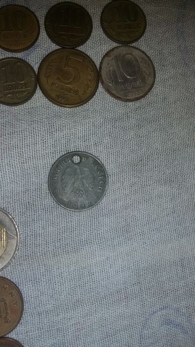 Продам коллекцию советских и иностранных  денег