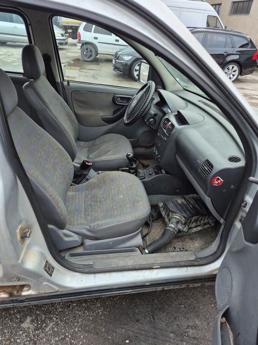 Opel combo 1.7 DTI - на части с  две плъзгащи врати.