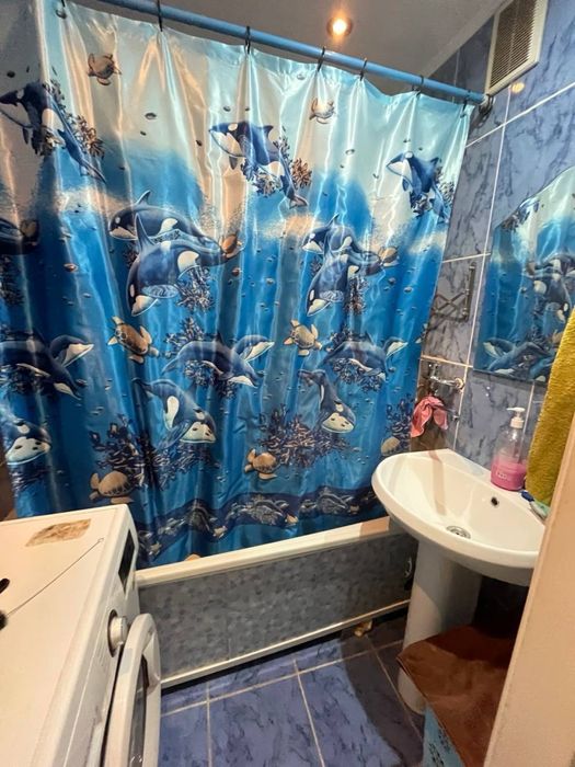 Продам 4 ком квартиру мкр Васильковский 33