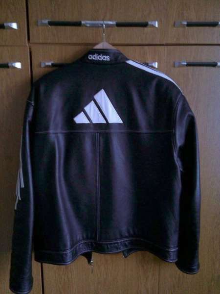 Адидас-естесвена кожа