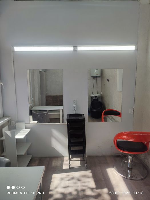 Сдам в аренду салон красоты,