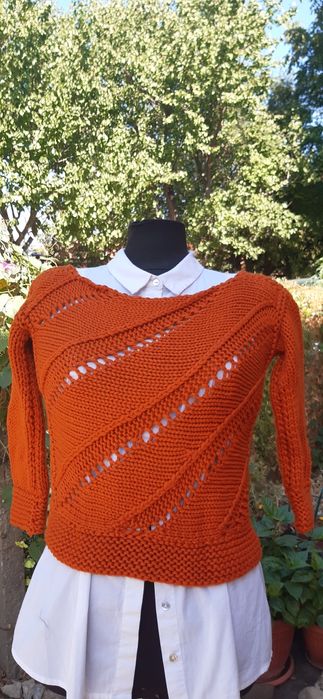 Ръчно изплетен пуловер xs   размер