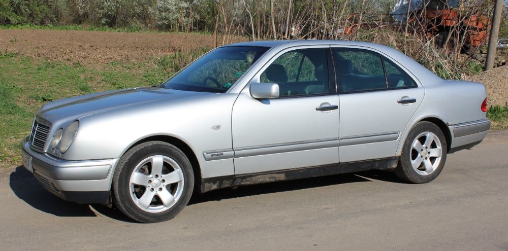 НА ЧАСТИ!!! Mercedes W210 E300Td Седан / Мерцедес В210
