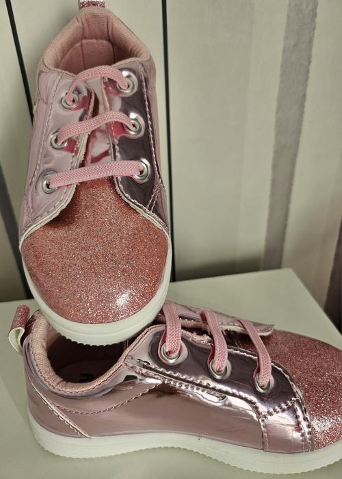 Детски ботушки и обувки