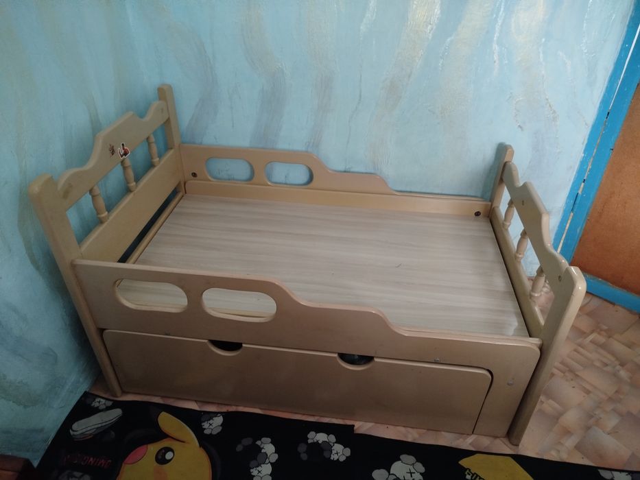 Продам детскую кровать