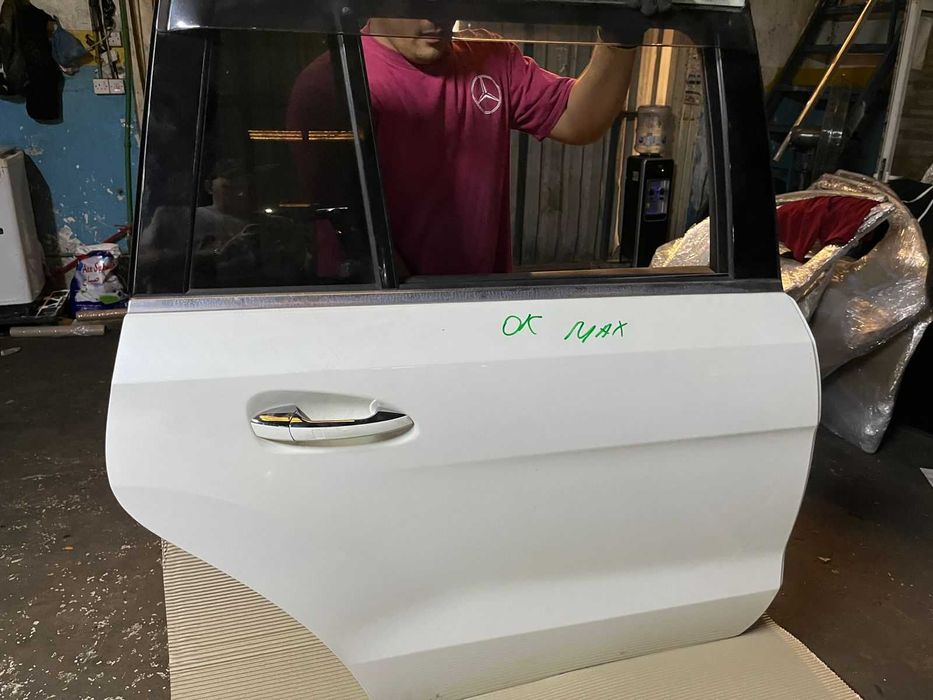 двери передние задние мерседес