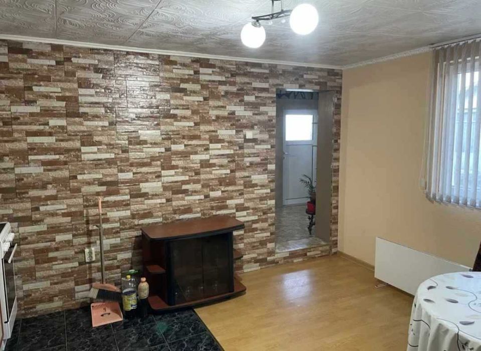 Къща в Полски Тръмбеш