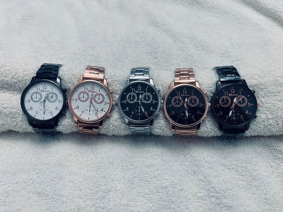 Часы  кварцевые.