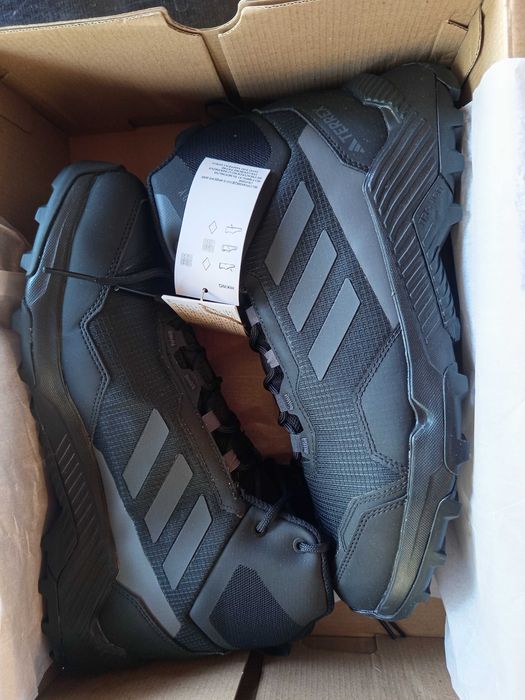 Adidas Terrex East rail