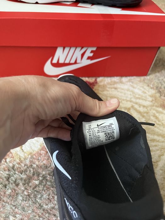Маратонки Nike Air Max 270