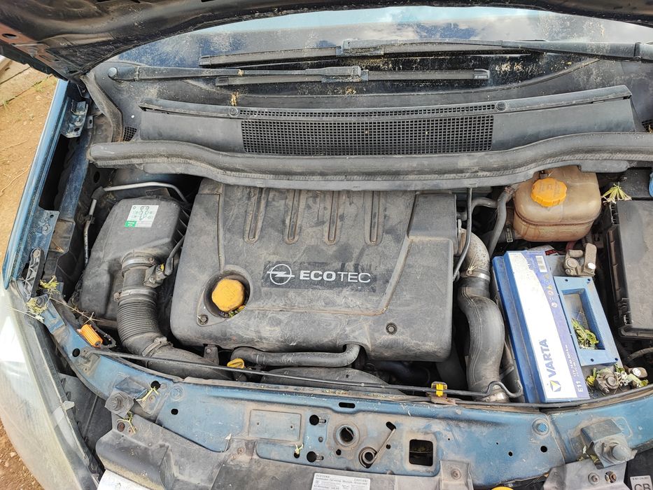 Opel Zafira B 1.9 НА ЧАСТИ