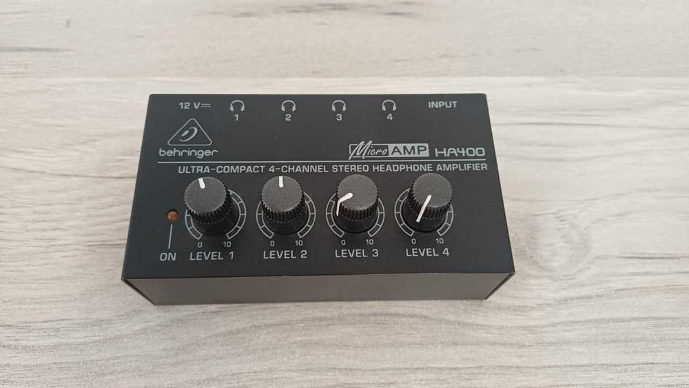 Behringer HA400 4-Channel Stereo Headphone Amplifier