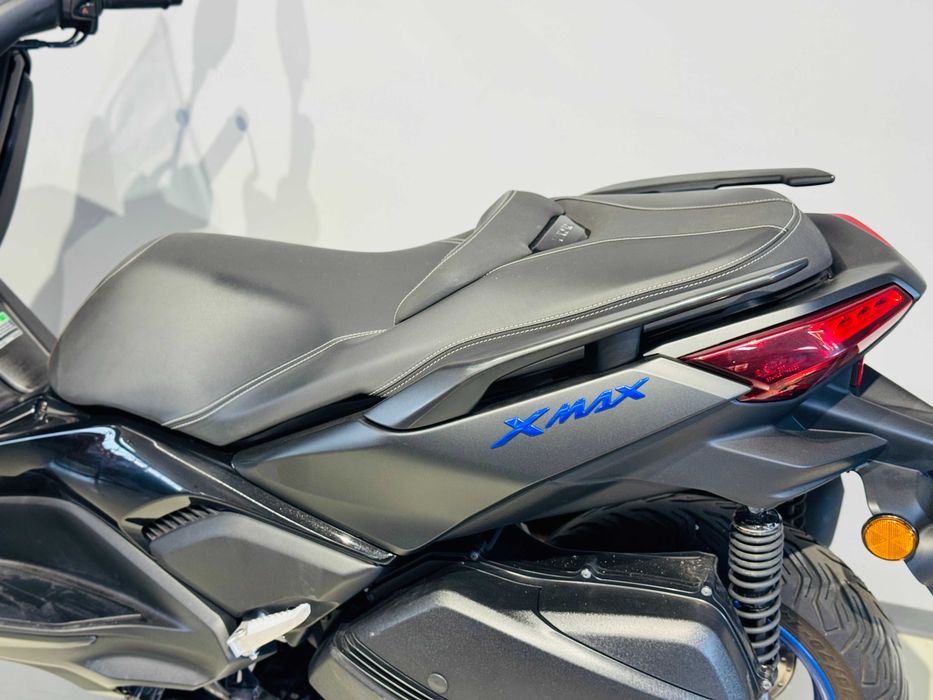 Scuter Yamaha X-max 300