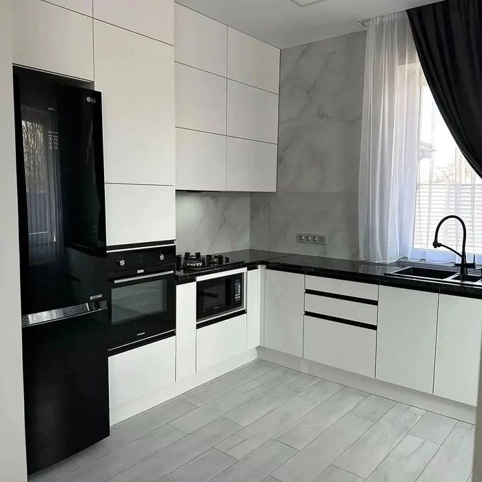 Кухонный гарнитур Мебель на заказ шкафы купе Прихожий Барный стойка!