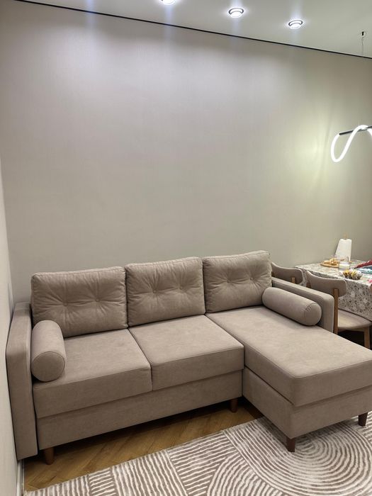 Продам диван в гостиную