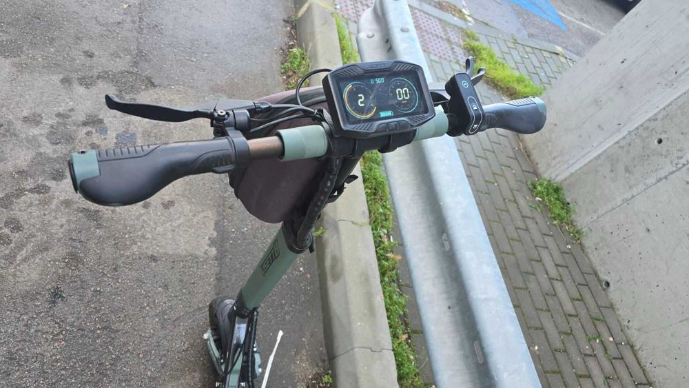 Електрическа тротинетка Vsett 8 48V 15,6Ah