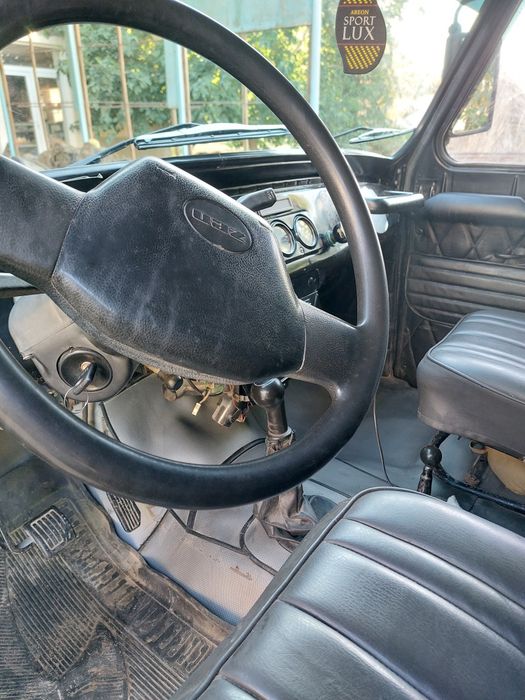 Uaz xanter sotiladi