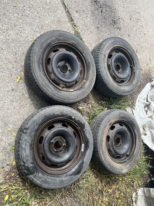 Jante peugeot  pe 15