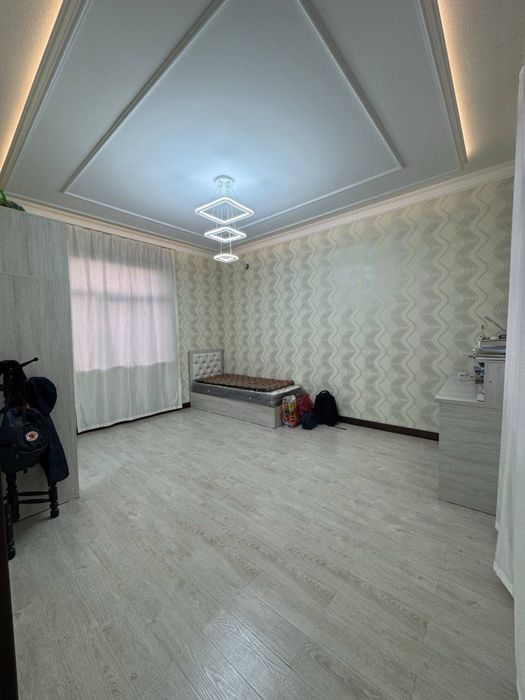 Урикзор (Учтепа тумани)  4 сотих 7 хона Евроремонт