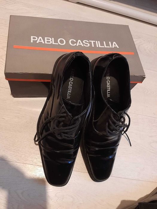 Pantofi lac marimea 41