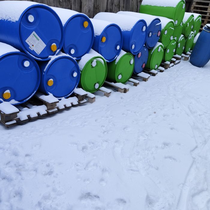 Бочки 200 литров пластиковые