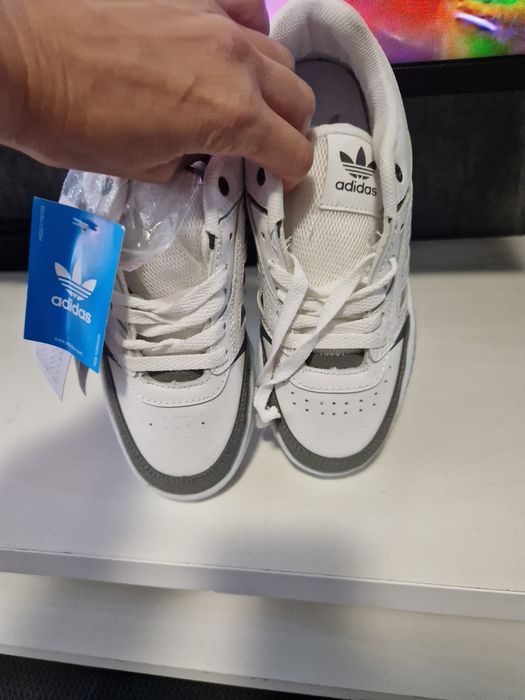 Кецове adidas.Чисто нови