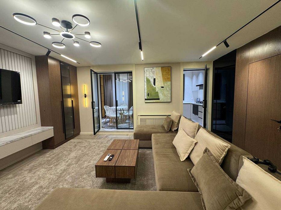 Продается Евро Квартира на метро Космонавтов 3/2/4.