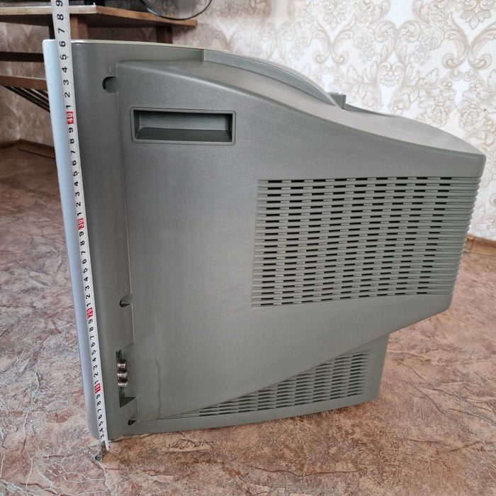 Продам телевизор LG Flatron б/у