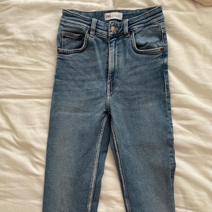 Ластични дънки ZARA