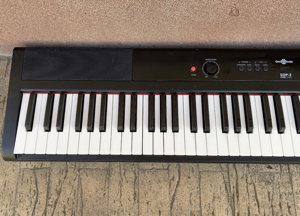 pian digital Gear4music SDP-2 Stage Piano
