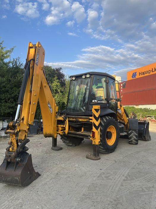 Buldoexcavator JCB Caterpillar