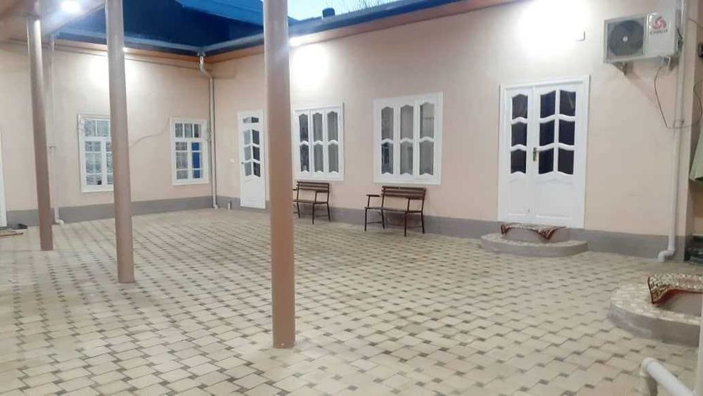 Hovli sotiladi 5 hona yevro remont