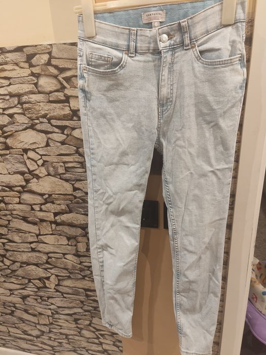 Blugi utilizați stare buna