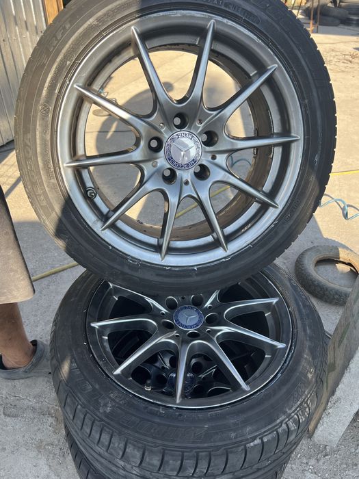 Jante cu anvelope si senzori