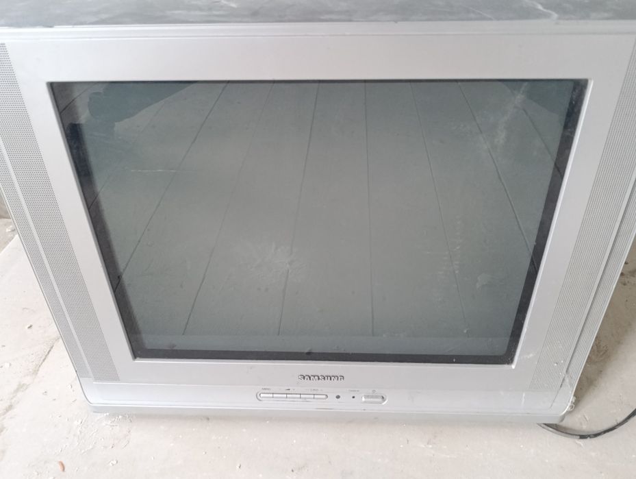 Samsung televizori sotiladi