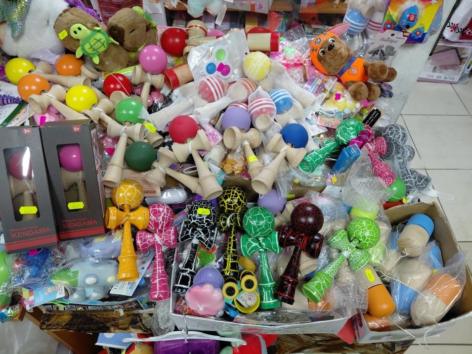 Kendama Original. Doar ridicare din Timisoara. Nu livram!i Vezi descri