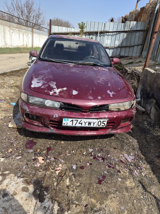 Митсубици галант 1995