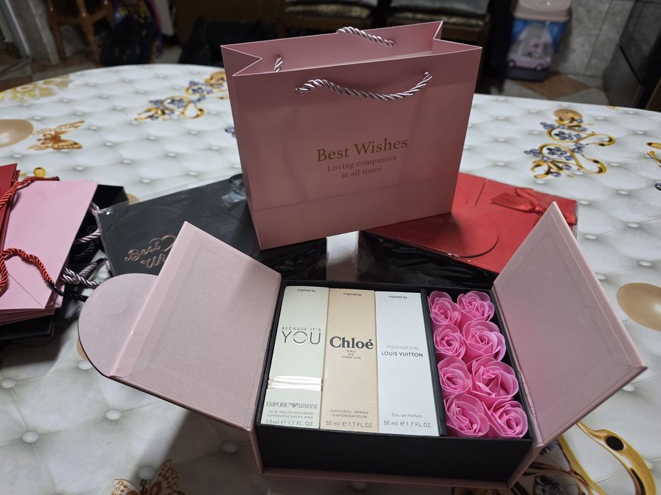Seturi cadou parfum si trandafiri