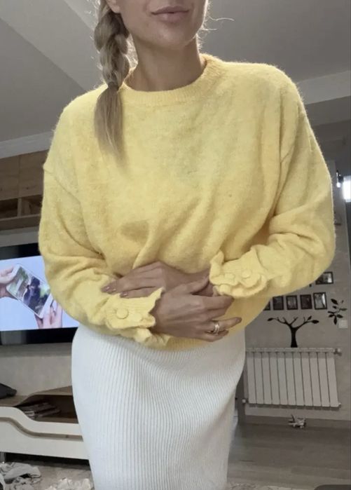 Пуловер Нов с интересен ръкав