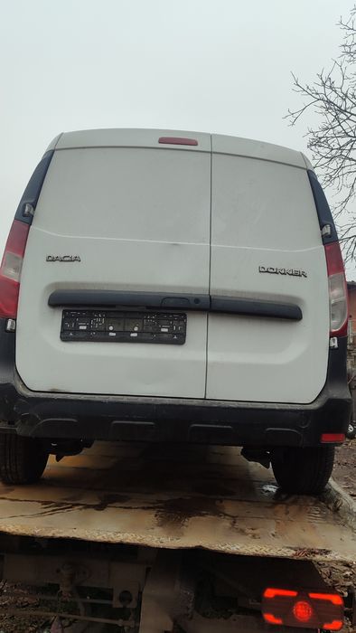 Дачия докер 1.6 на части